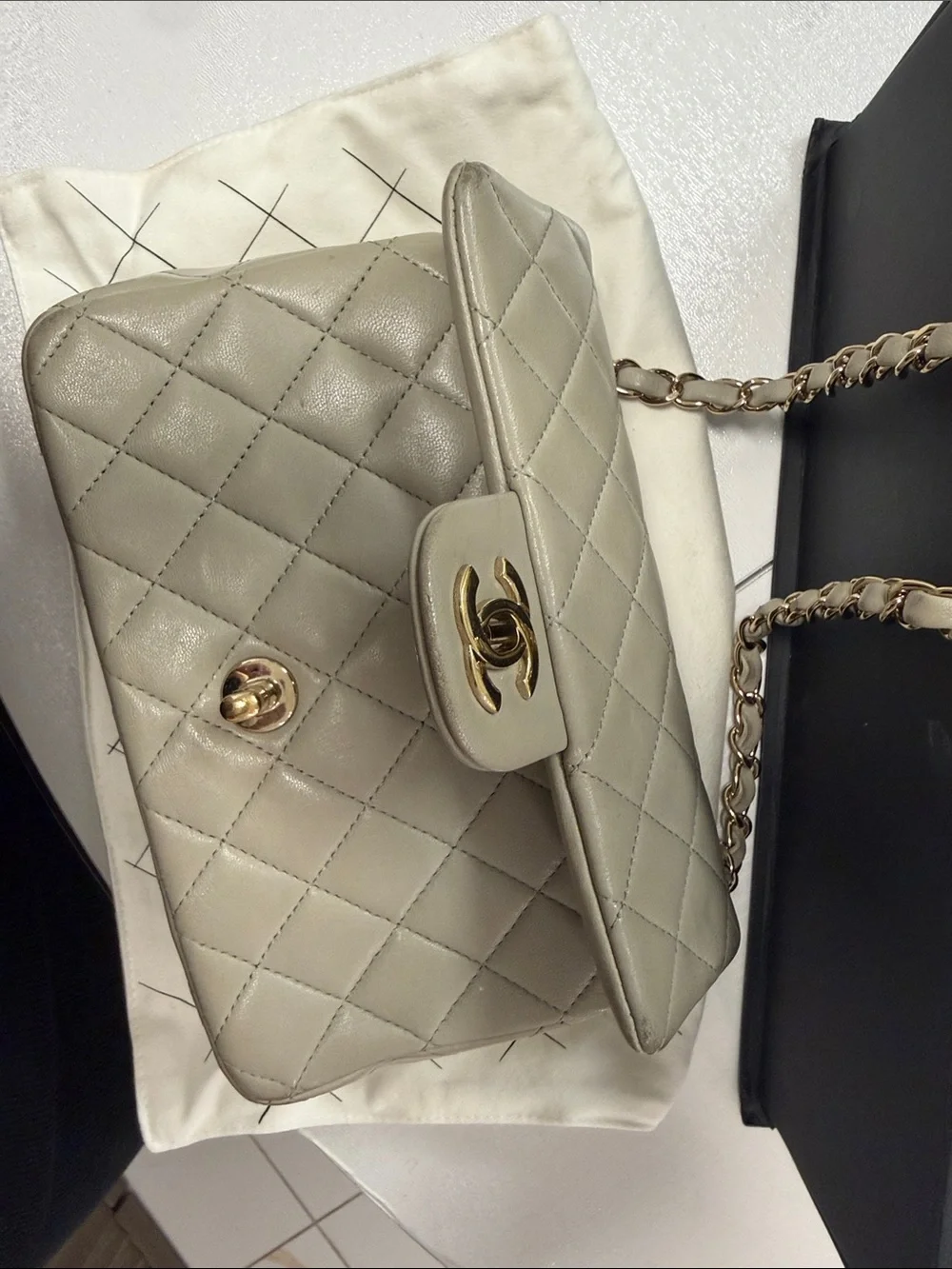 Classic Single Flap Bag Quilted Lambskin Mini Grey - Picture 4 of 10